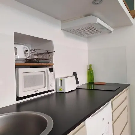 Oda ve Kahvaltı Saint Michel 4*